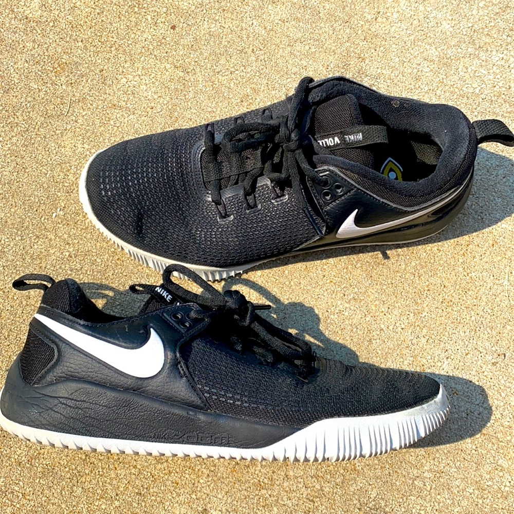 Nike volleyball shoes
